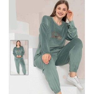 Γυναικεία φόρμα βελούδινη 