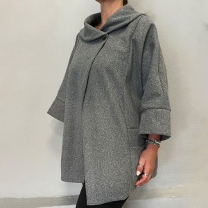 Γυναικείο παλτό (Μαντό) Γυναικείο παλτό (Μαντό)